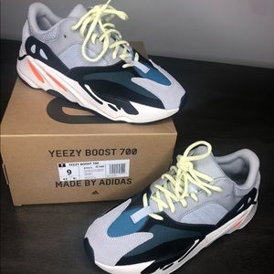 Yeezy boost 700 Wave Runners
